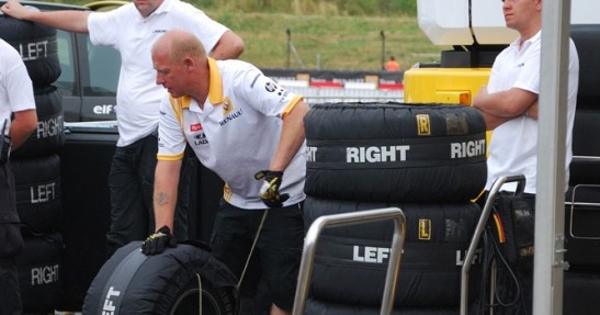 N-Gine Renault F1 Team Show